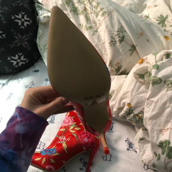 ALDO floral design stiletto heels - Picture 3 of 4